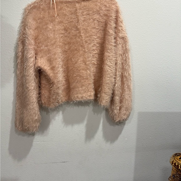 Zara Fuzzy Beige Sweater - Picture 6 of 10